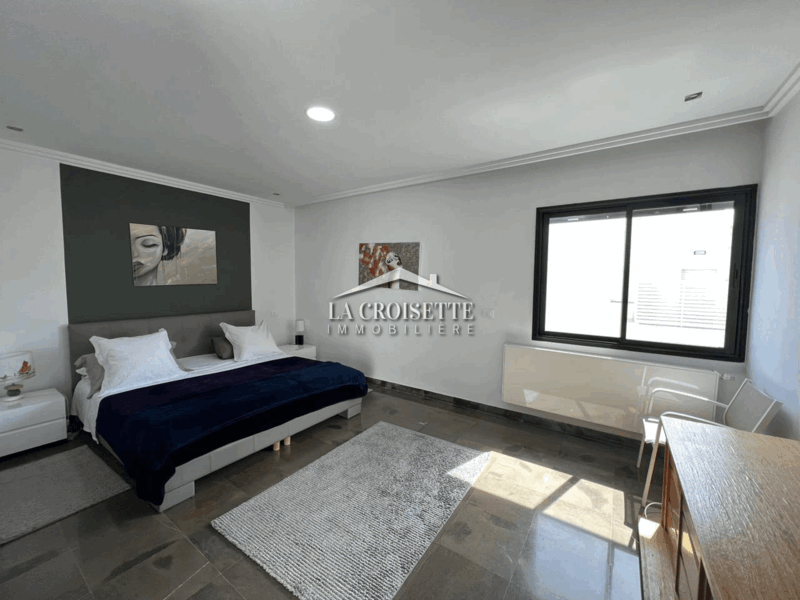 Villa avec piscine S+4 meublée aux Jardins de Carthage